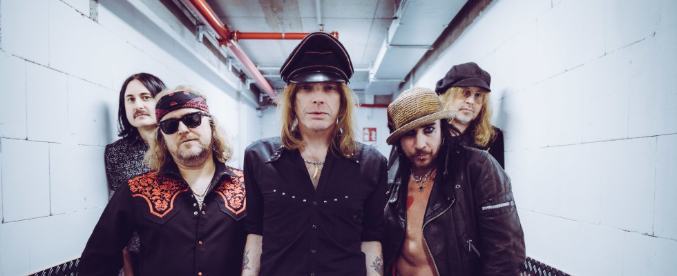 THE HELLACOPTERS