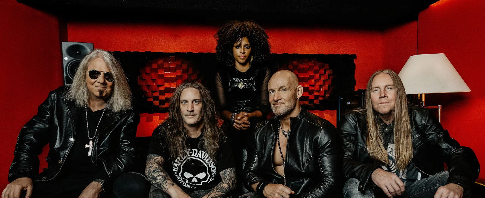 PRIMAL FEAR